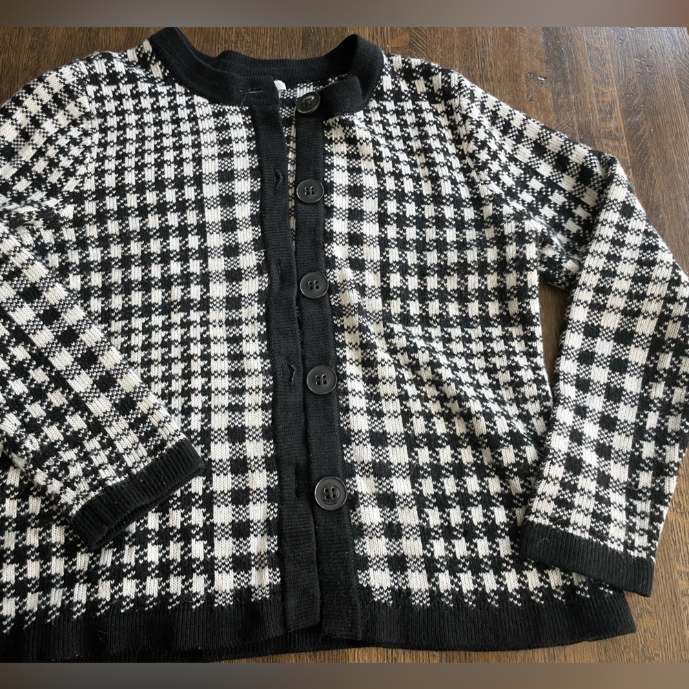 The Tog Shop Cardigan - size PM